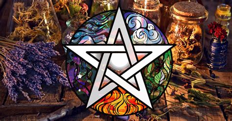 How to Choose the Right Wiccan Clothing for Rituals and Sabbats